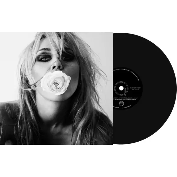 Miley Cyrus Bass Persuades